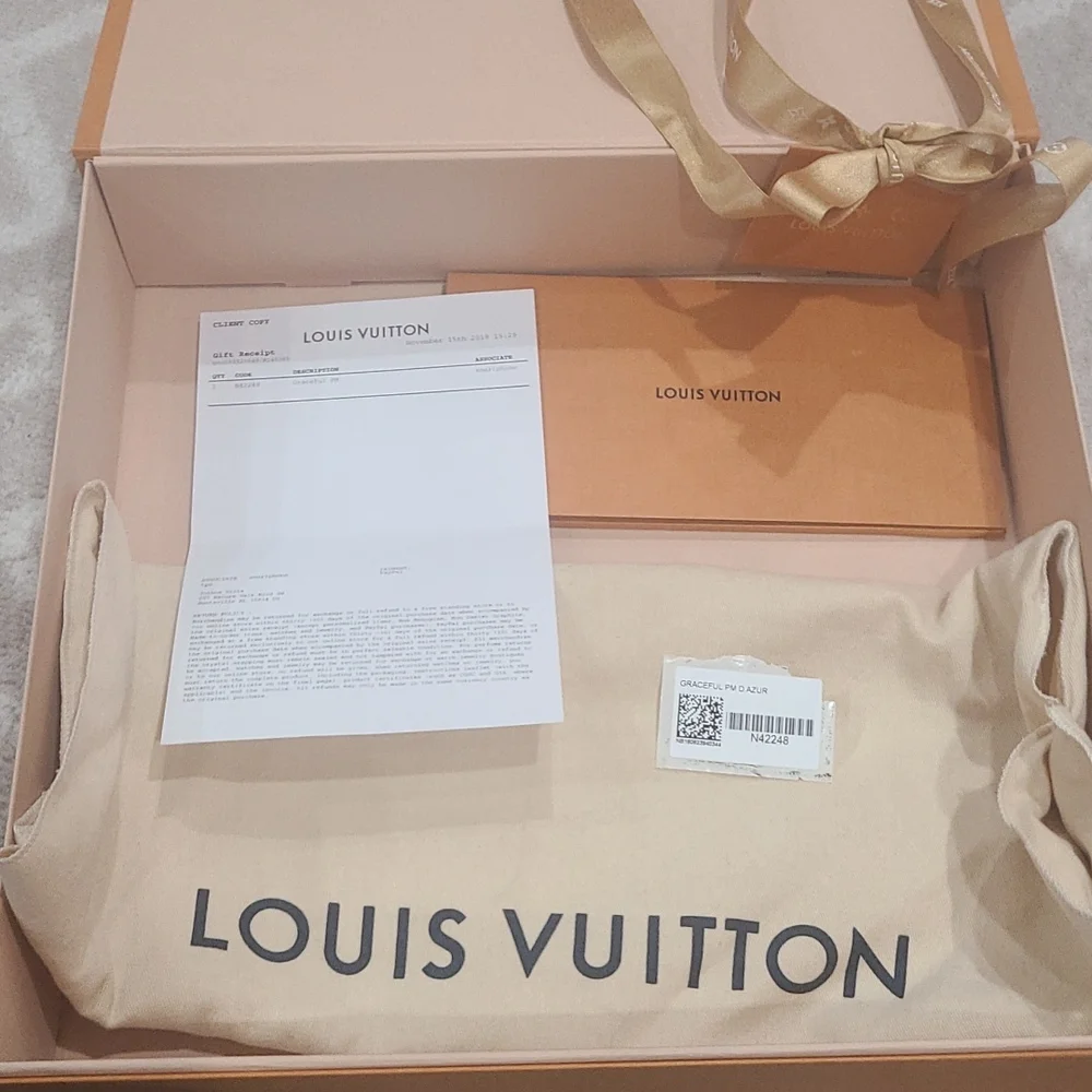 LV Graceful PM - Picture 3 of 16